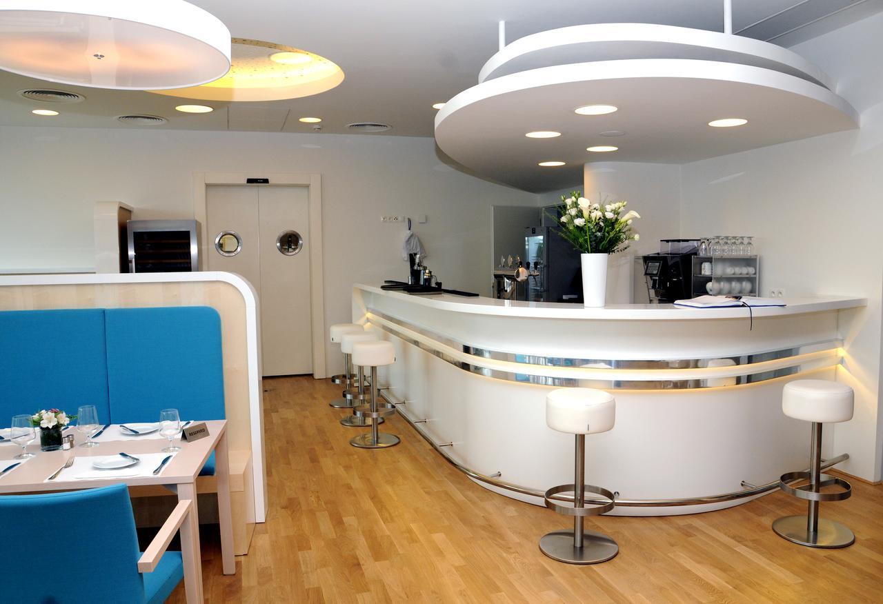 Hotel Erwin Junker Holice Ngoại thất bức ảnh