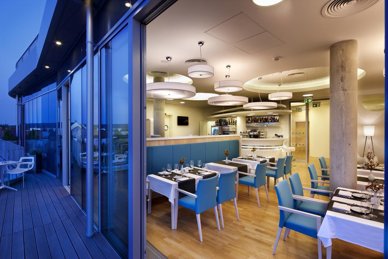 Hotel Erwin Junker Holice Ngoại thất bức ảnh